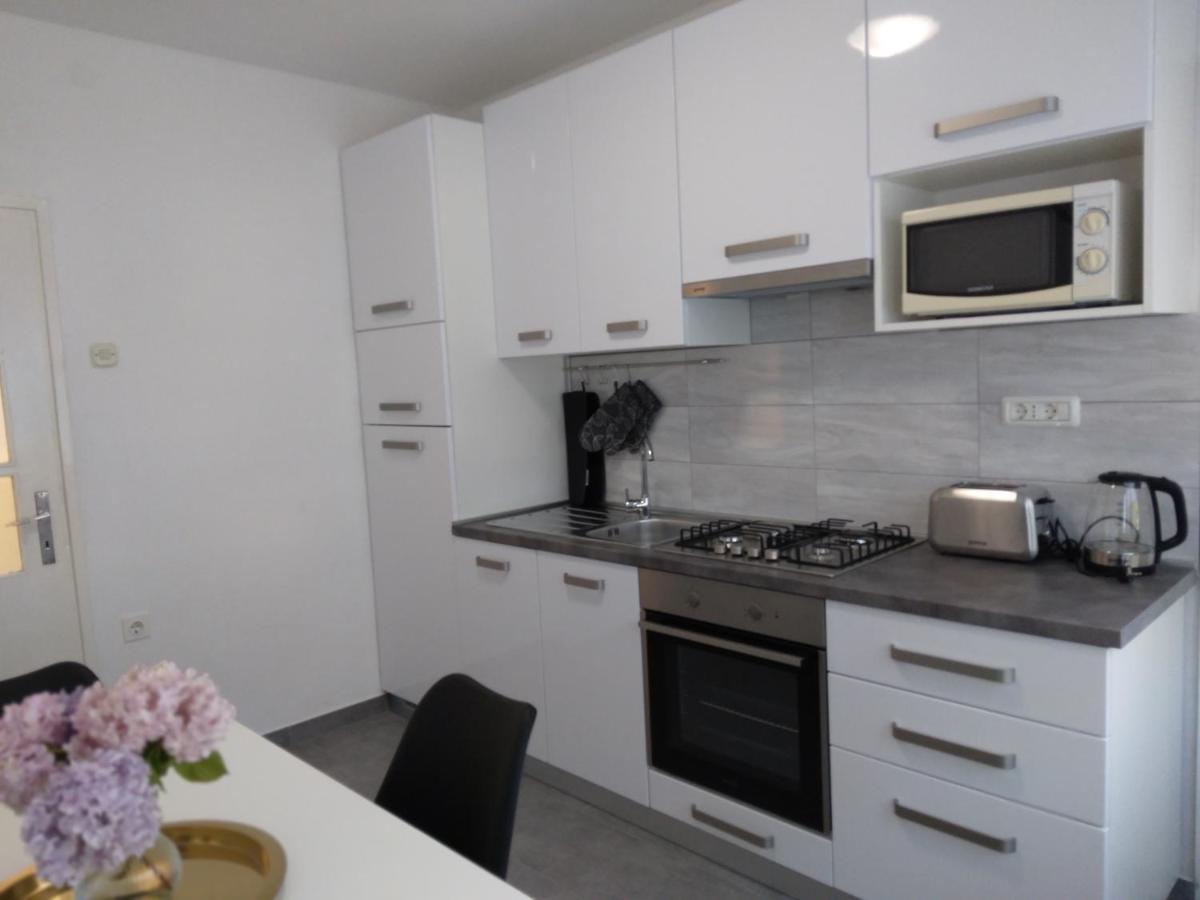 Antemma Apartment Pula Dış mekan fotoğraf