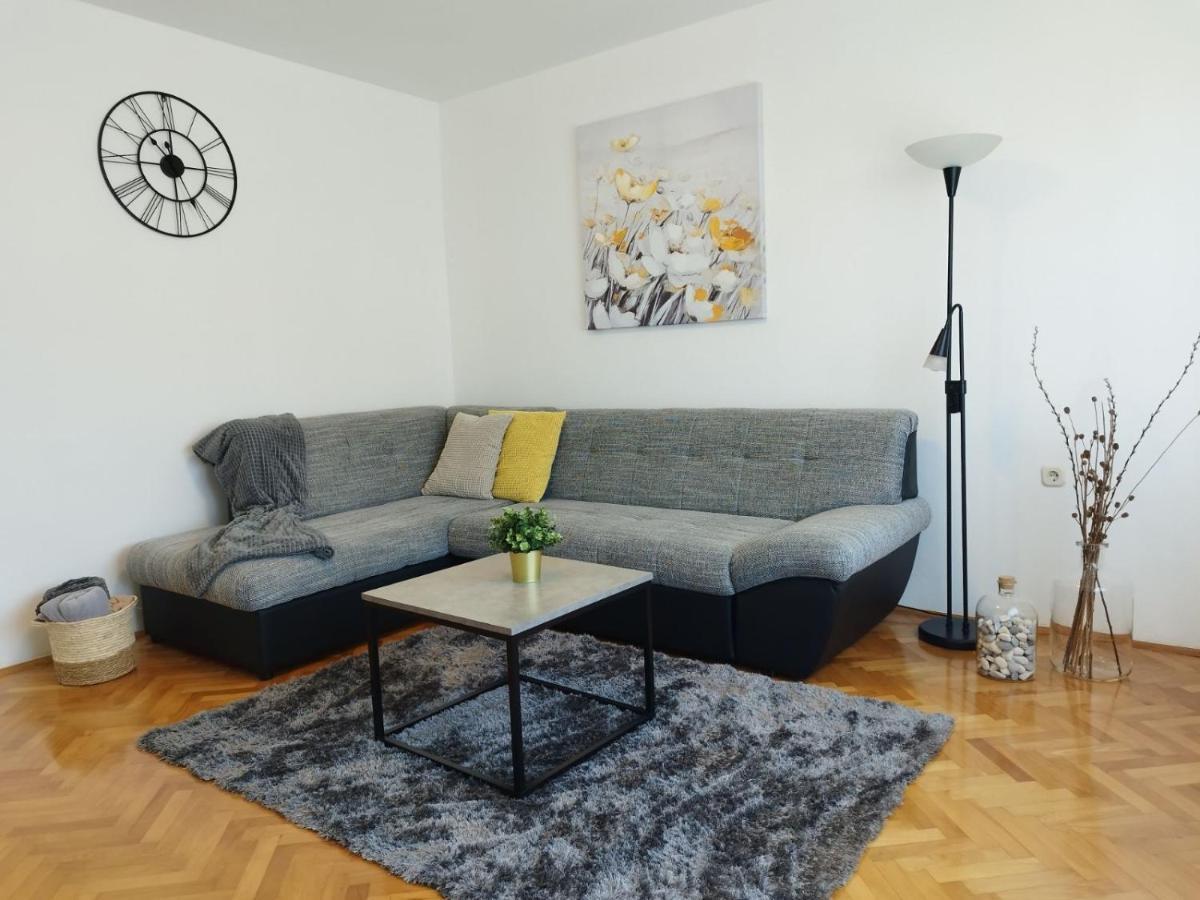Antemma Apartment Pula Dış mekan fotoğraf