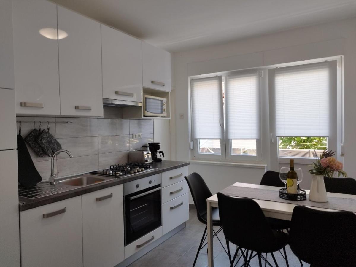 Antemma Apartment Pula Dış mekan fotoğraf