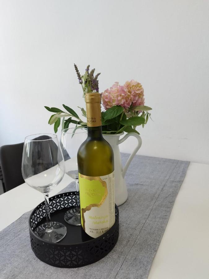 Antemma Apartment Pula Dış mekan fotoğraf